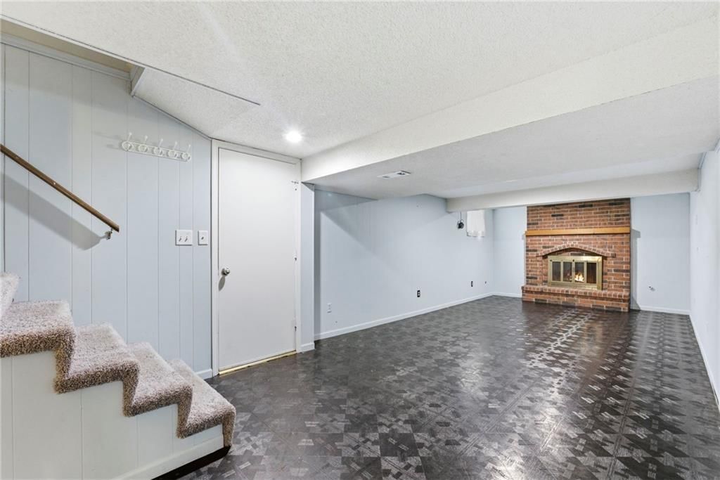 516 NE Johnston Drive — photo 15