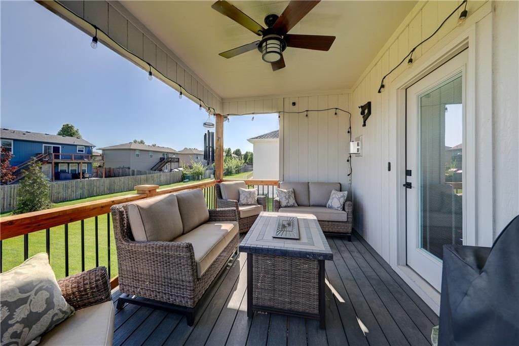 31809 W 170th Terrace — photo 3