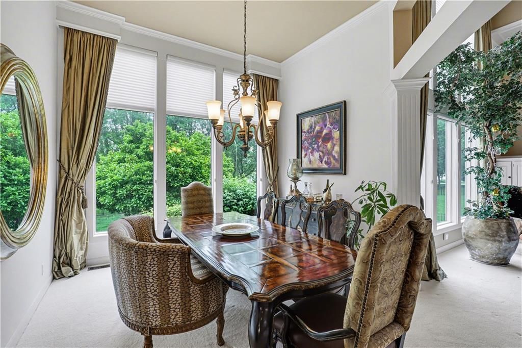 709 NE Lake Pointe Drive — photo 11