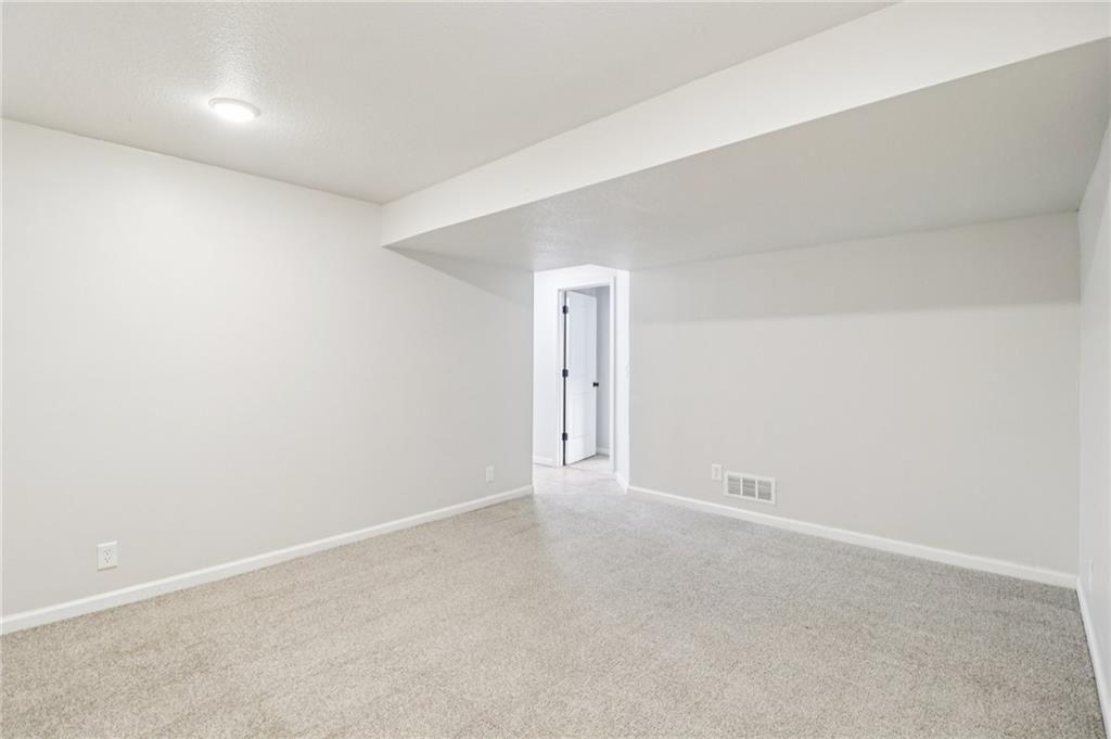 1307 NW Hilltop Lane — photo 32