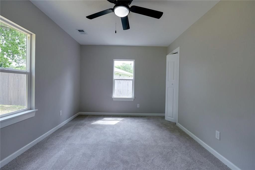 2708 Windsor Avenue — photo 13