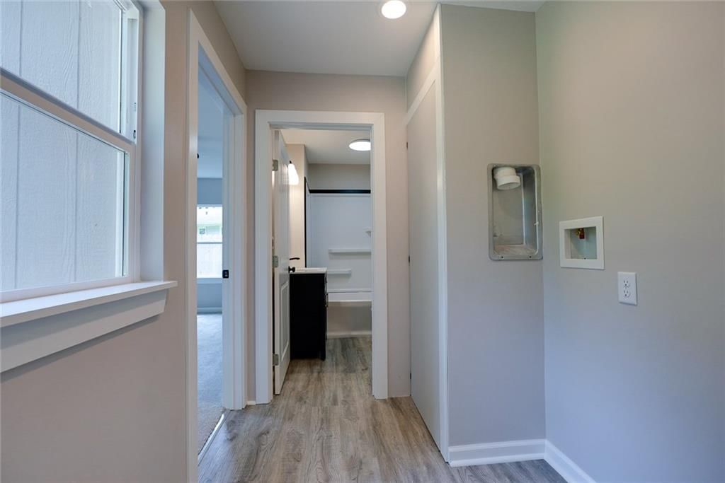 2708 Windsor Avenue — photo 16