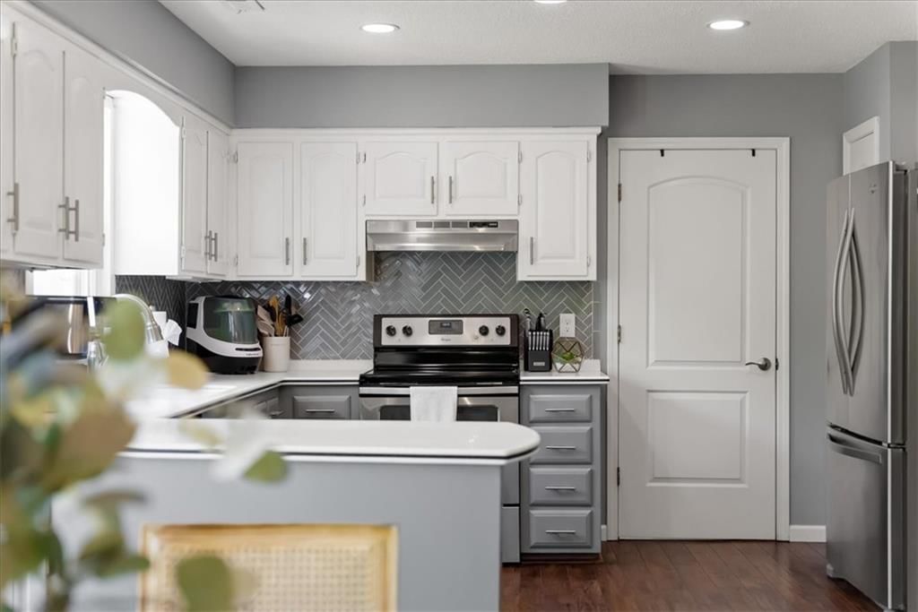 16030 W 147th Terrace — photo 14