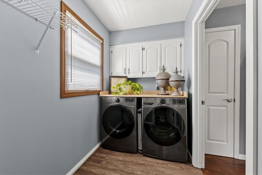 16030 W 147th Terrace — photo 17