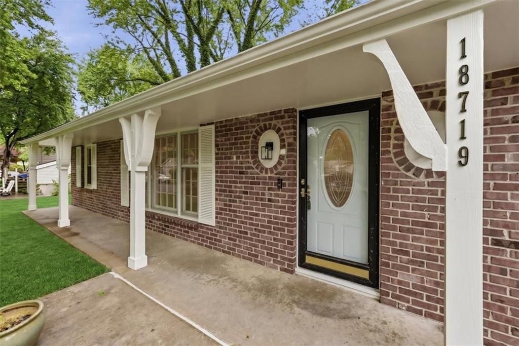 18719 Gateway Drive — photo 5