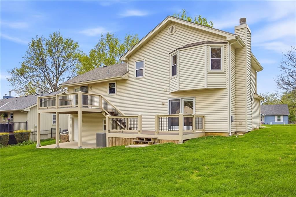 6721 N St Clair Court — photo 4