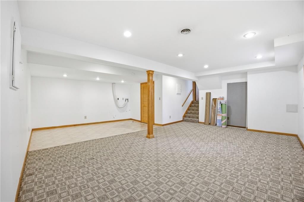 6721 N St Clair Court — photo 29