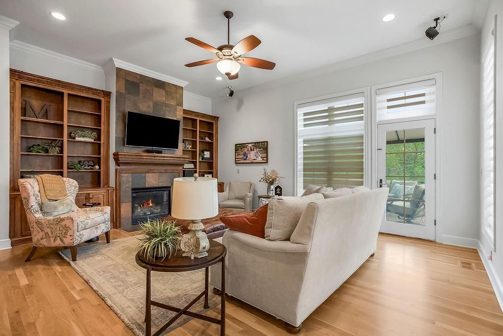 16332 LARSEN Street — photo 14