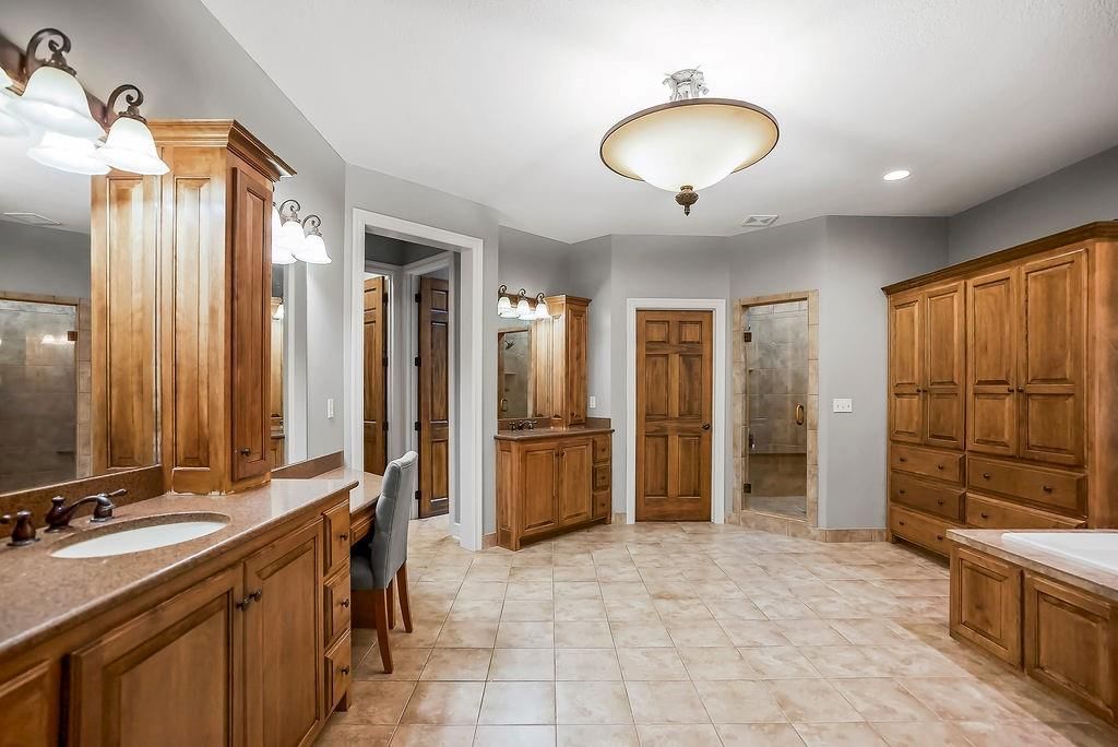 16332 LARSEN Street — photo 17