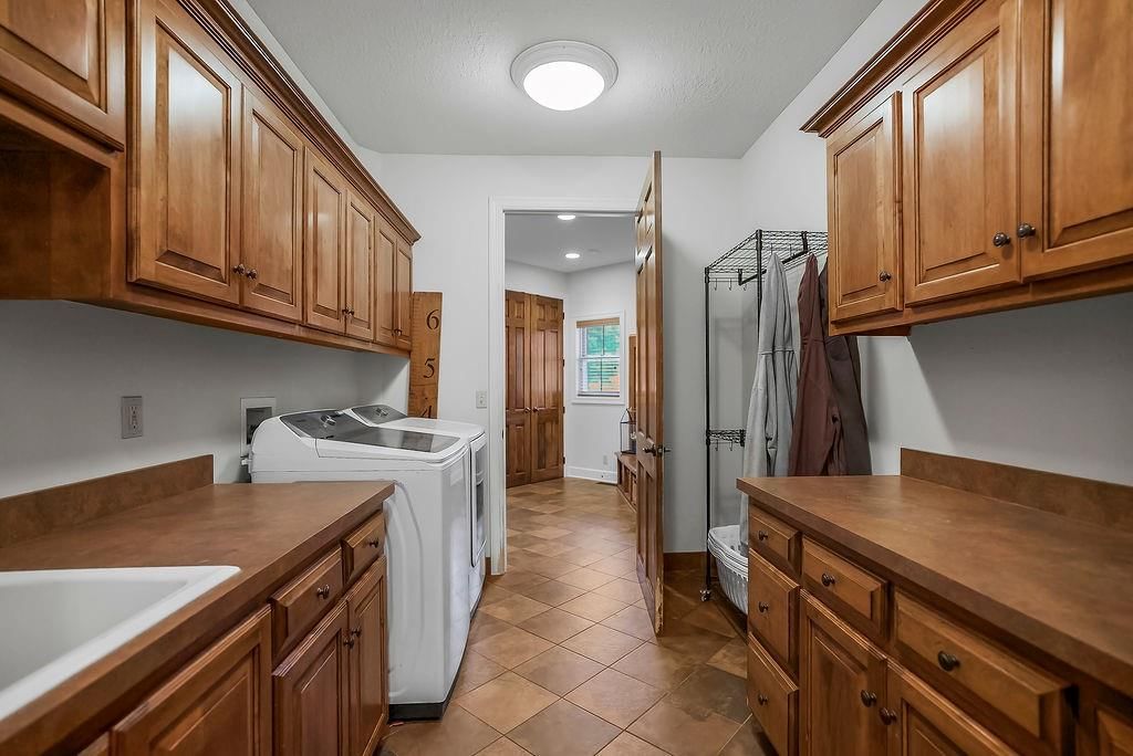 16332 LARSEN Street — photo 19