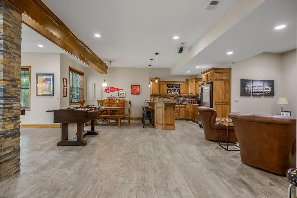 16332 LARSEN Street — photo 31