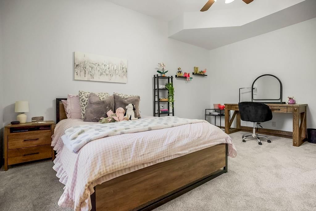 16332 LARSEN Street — photo 34