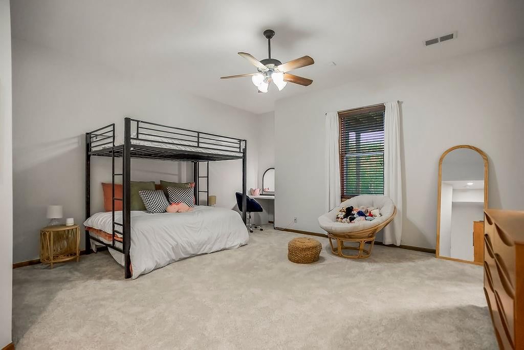 16332 LARSEN Street — photo 36
