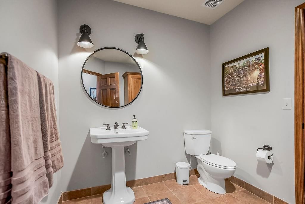 16332 LARSEN Street — photo 39