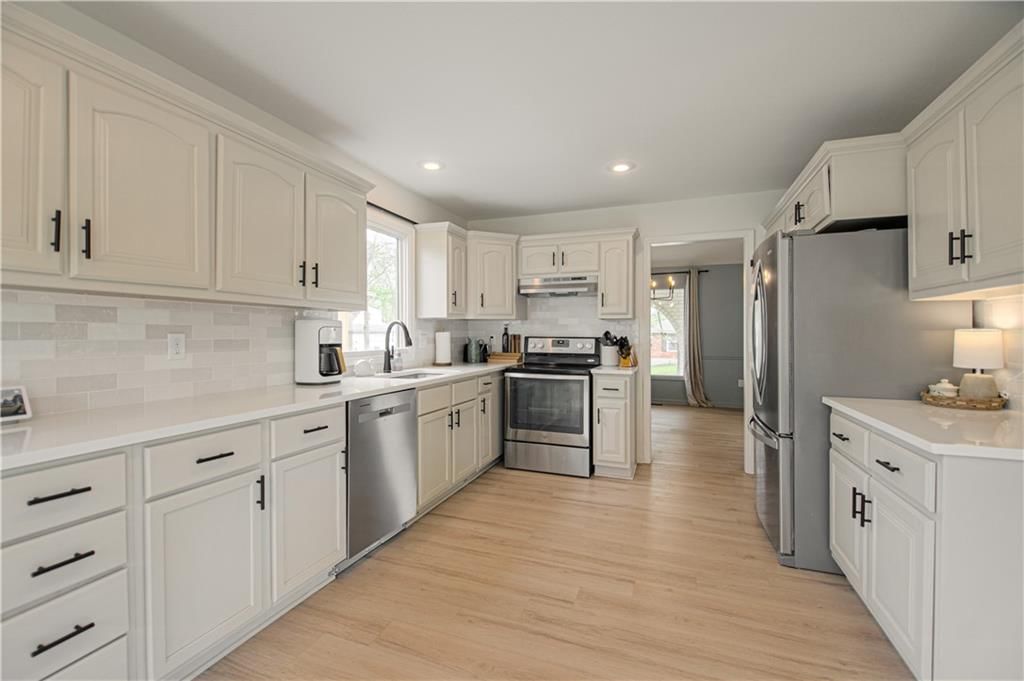 12706 Corrington Avenue — photo 13