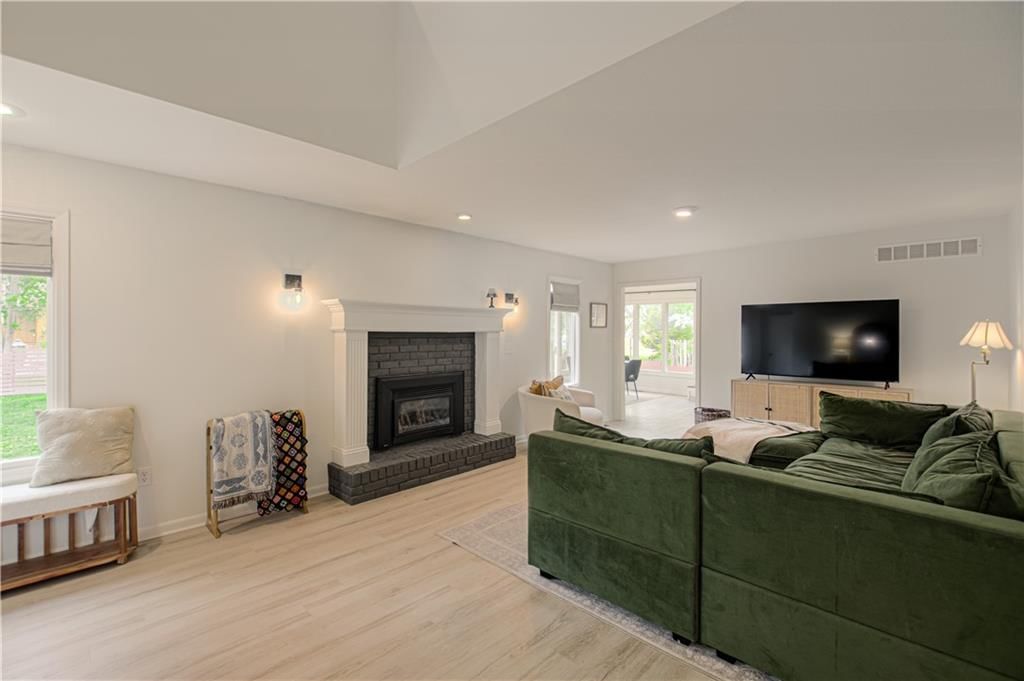 12706 Corrington Avenue — photo 16