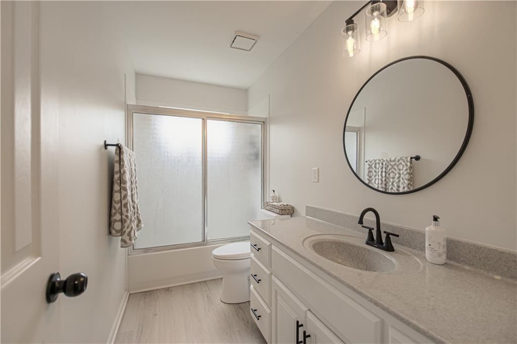 12706 Corrington Avenue — photo 24