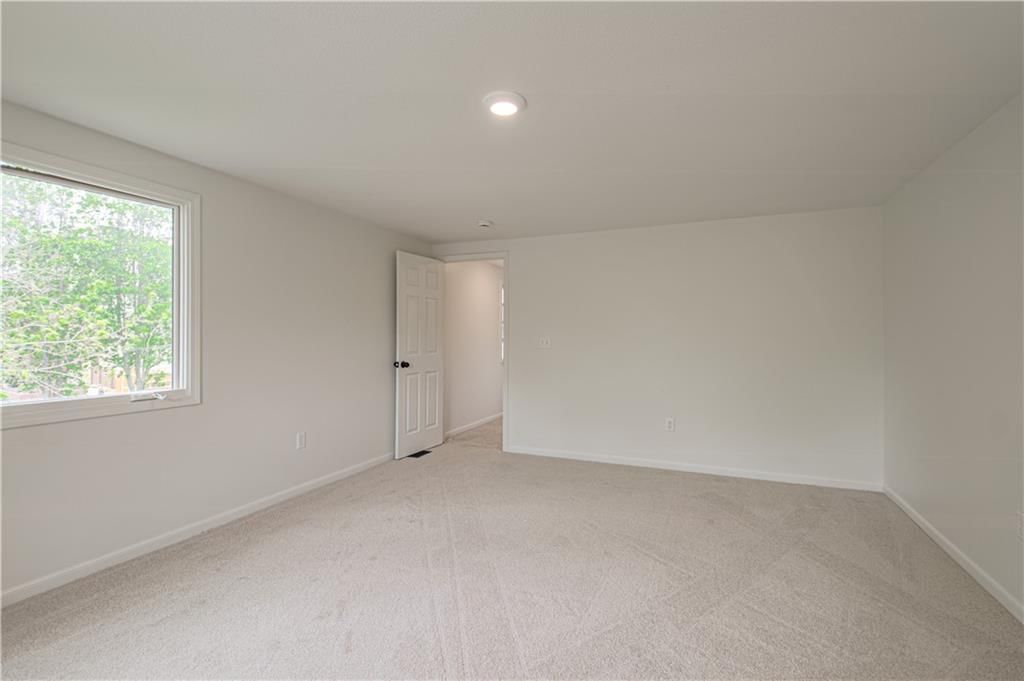 12706 Corrington Avenue — photo 27