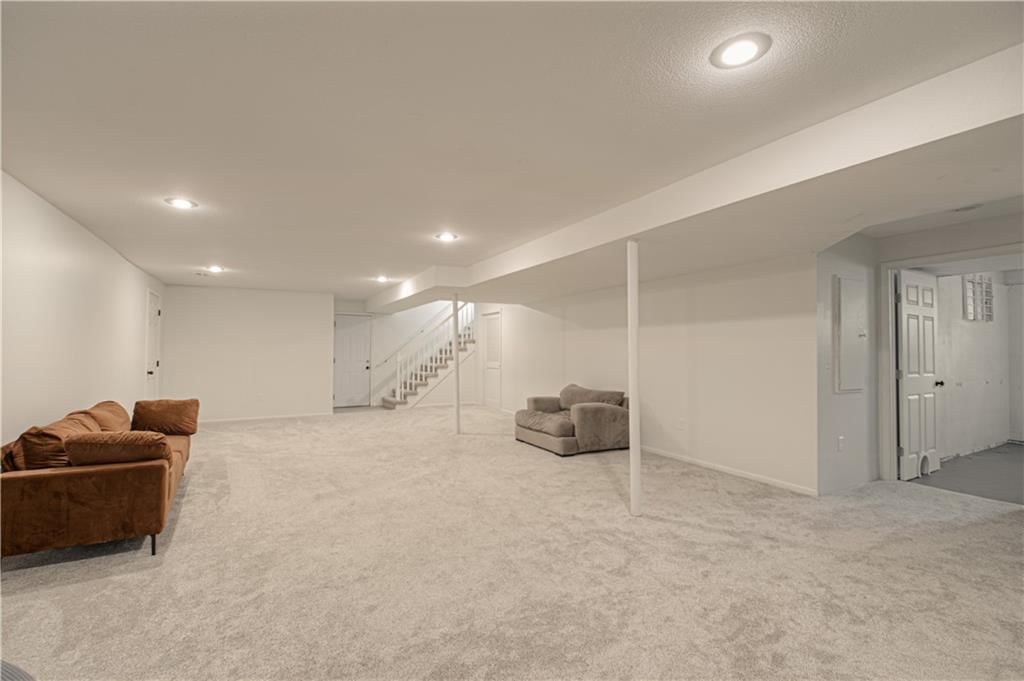 12706 Corrington Avenue — photo 33
