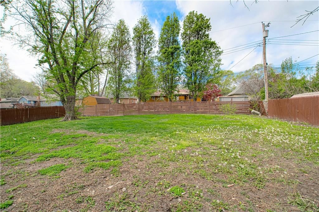 12706 Corrington Avenue — photo 37