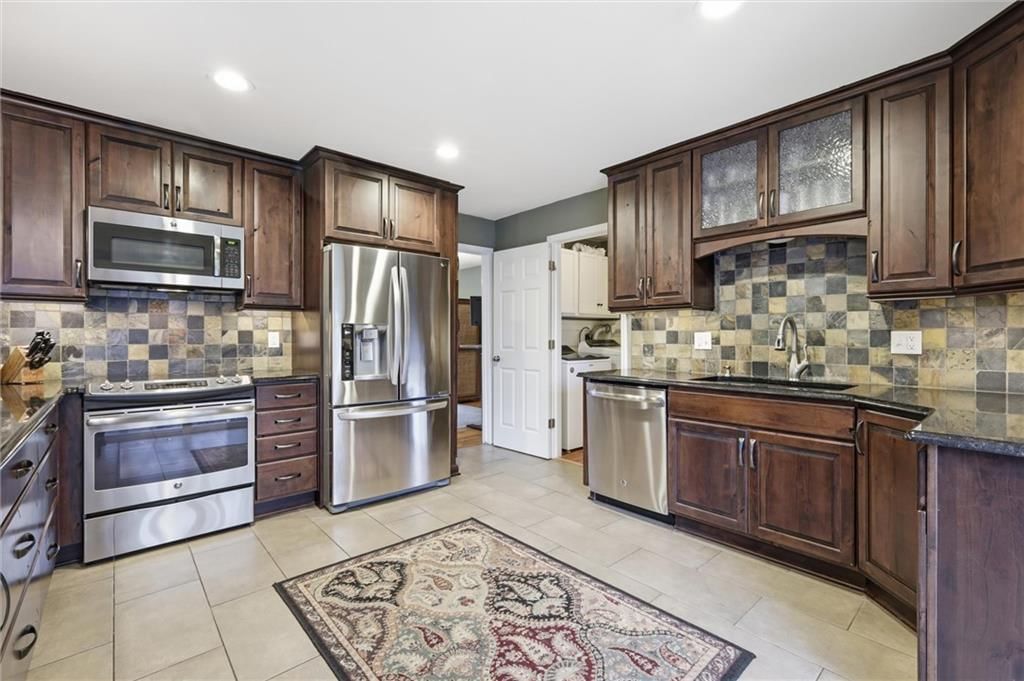 10718 W 102nd Street — photo 5