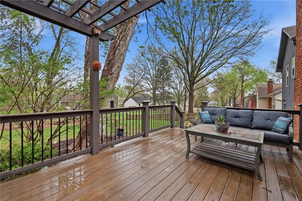 10718 W 102nd Street — photo 23