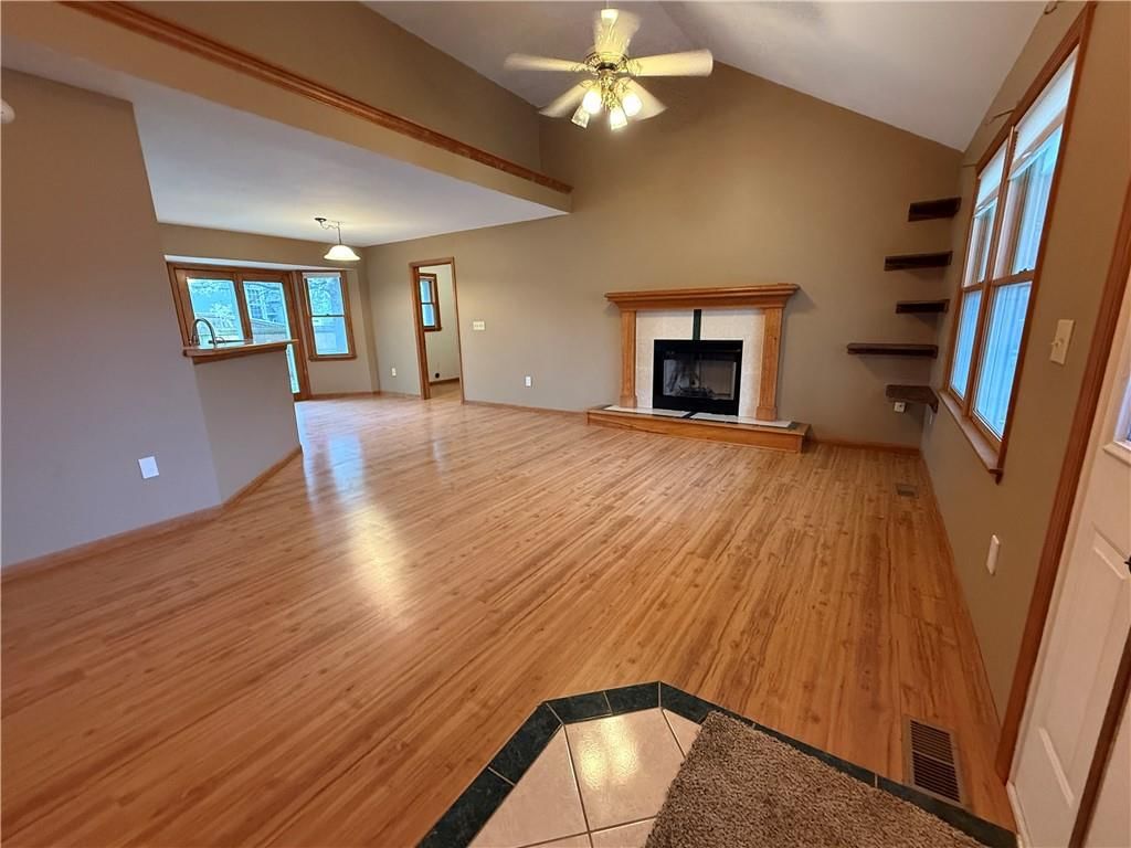 1729 S Maple Street — photo 5