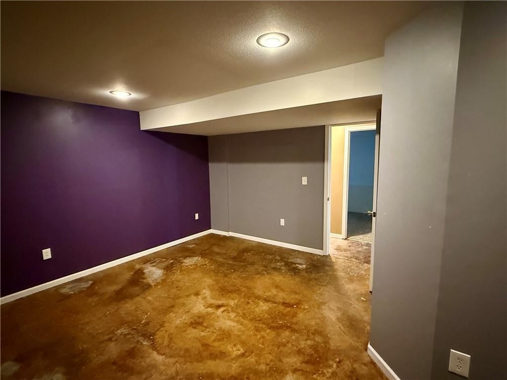 1729 S Maple Street — photo 44