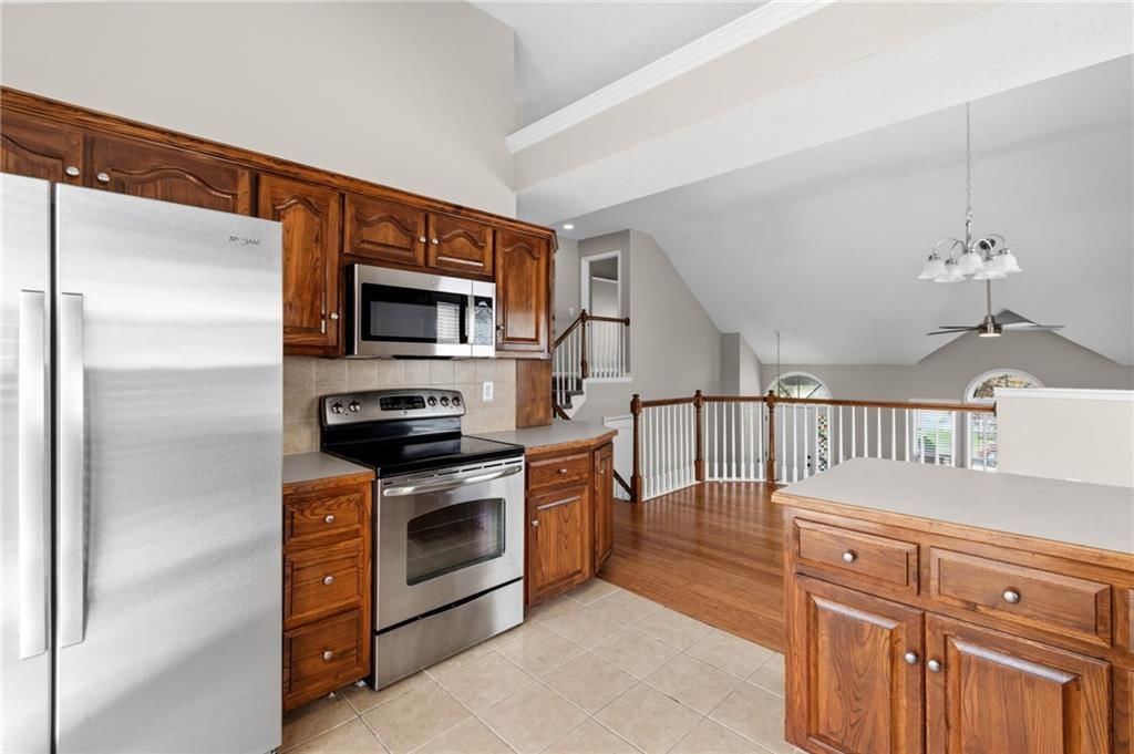 9112 N Camden Avenue — photo 14