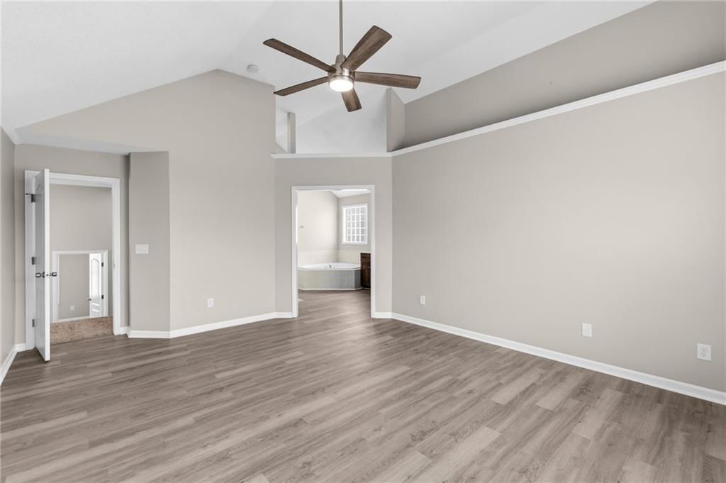 9112 N Camden Avenue — photo 22