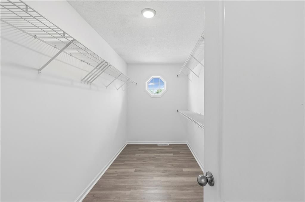 9112 N Camden Avenue — photo 25