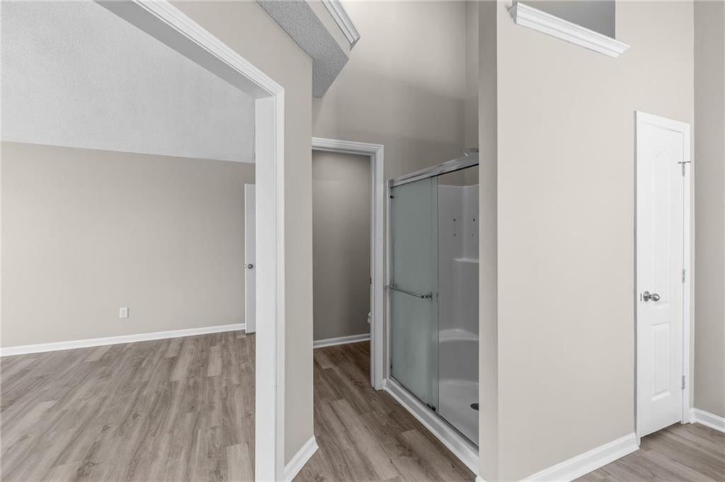 9112 N Camden Avenue — photo 26