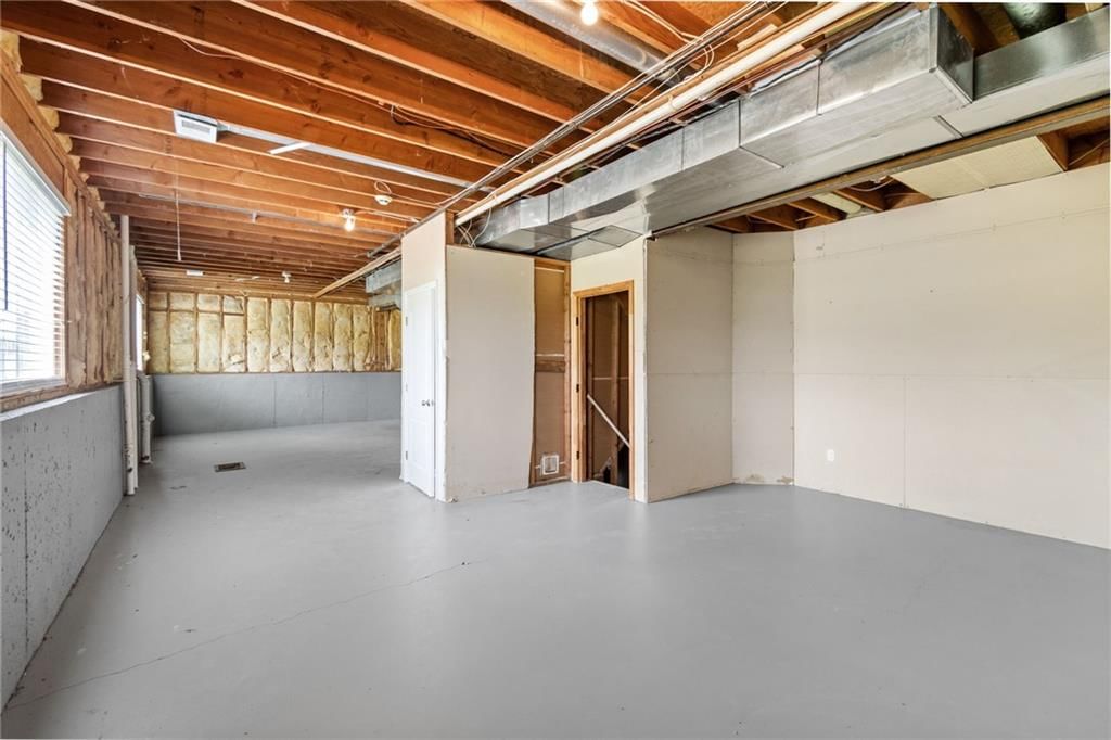 9112 N Camden Avenue — photo 28