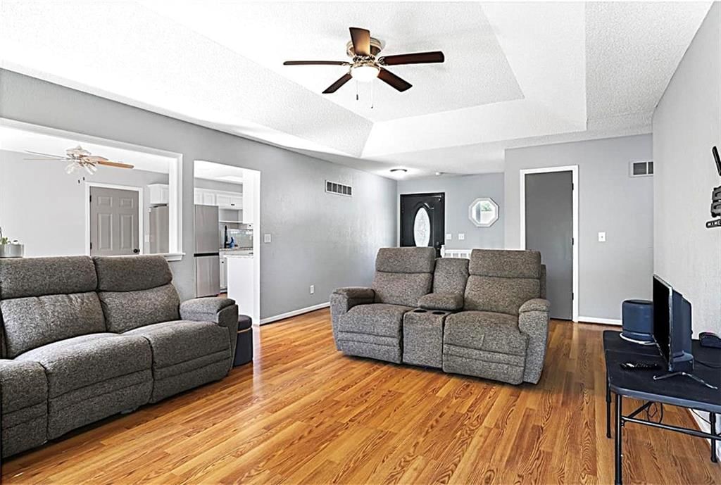 700 Lark Street — photo 3