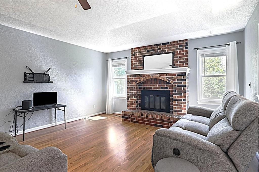 700 Lark Street — photo 4