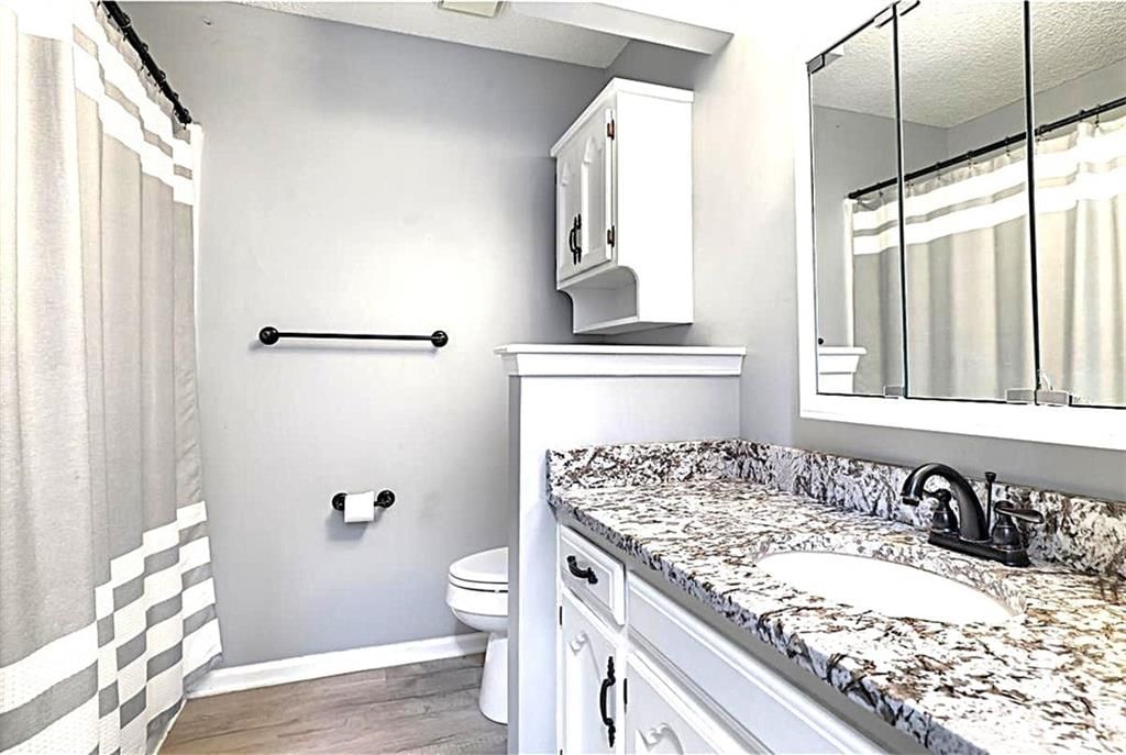 700 Lark Street — photo 16