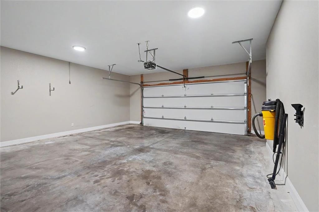 204 Crimson Avenue — photo 27