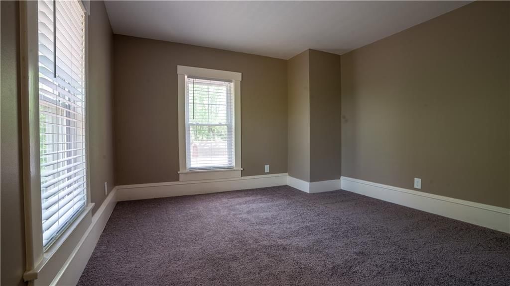 2209 NE 39th Terrace — photo 16
