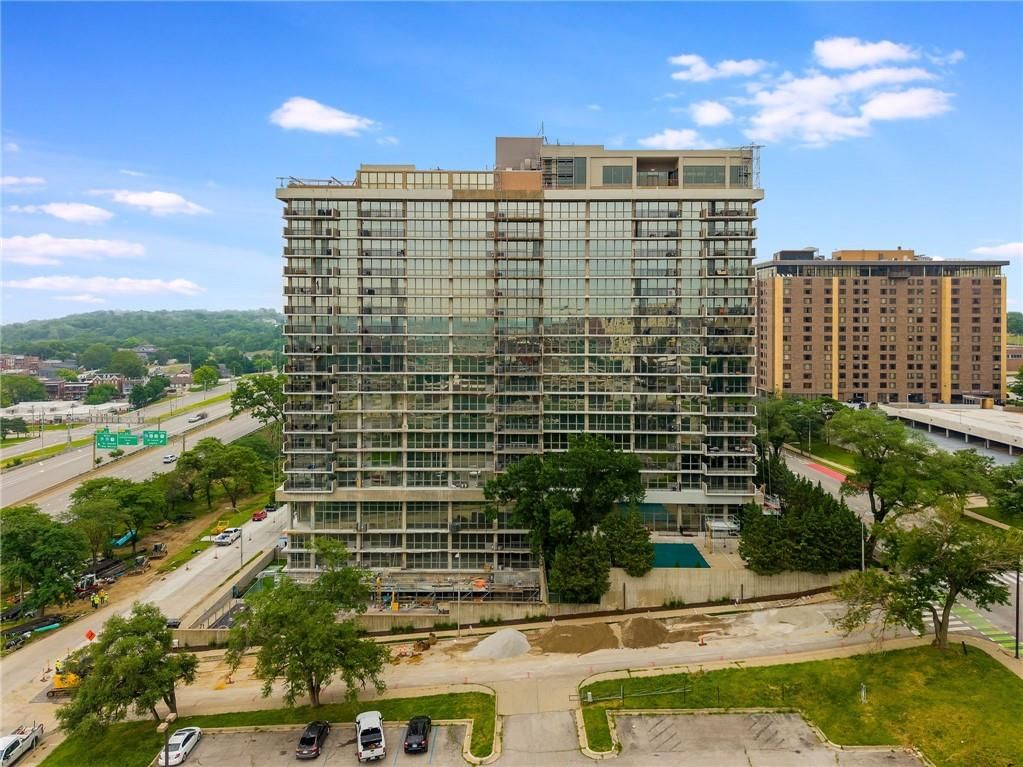 600 Admiral Boulevard — photo 7