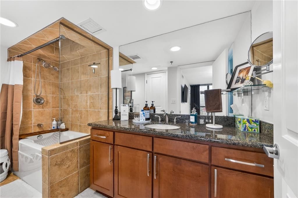 600 Admiral Boulevard — photo 26