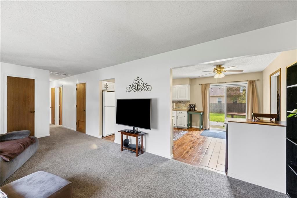 507 W CAMBRIDGE Road — photo 8