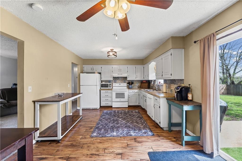 507 W CAMBRIDGE Road — photo 12