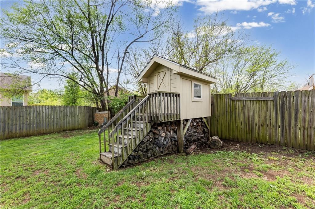 507 W CAMBRIDGE Road — photo 28