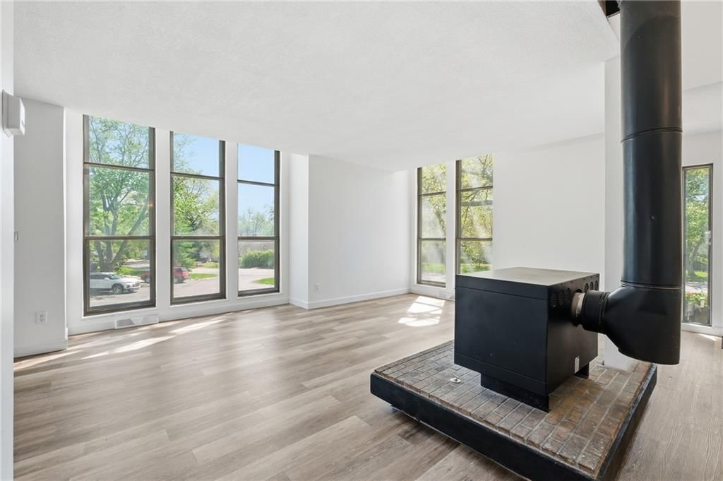 10075 N Locust Street — photo 4