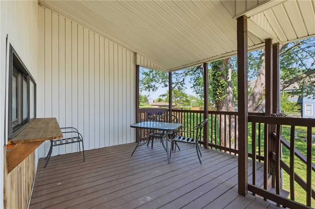 10075 N Locust Street — photo 20