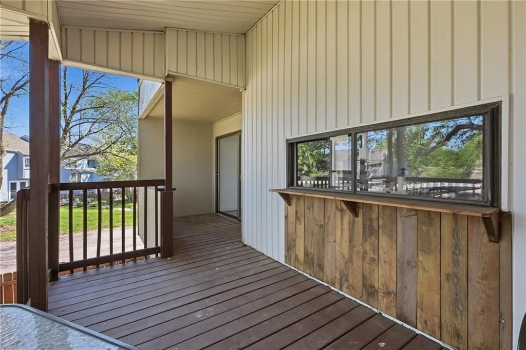 10075 N Locust Street — photo 21