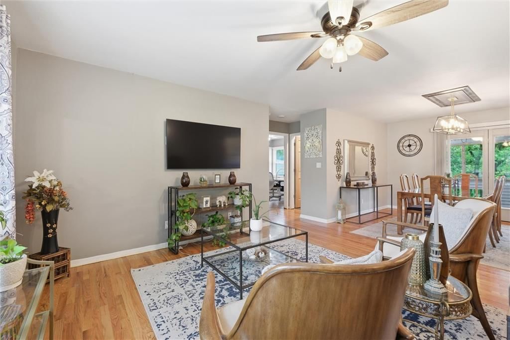 5201 Newton Street — photo 4