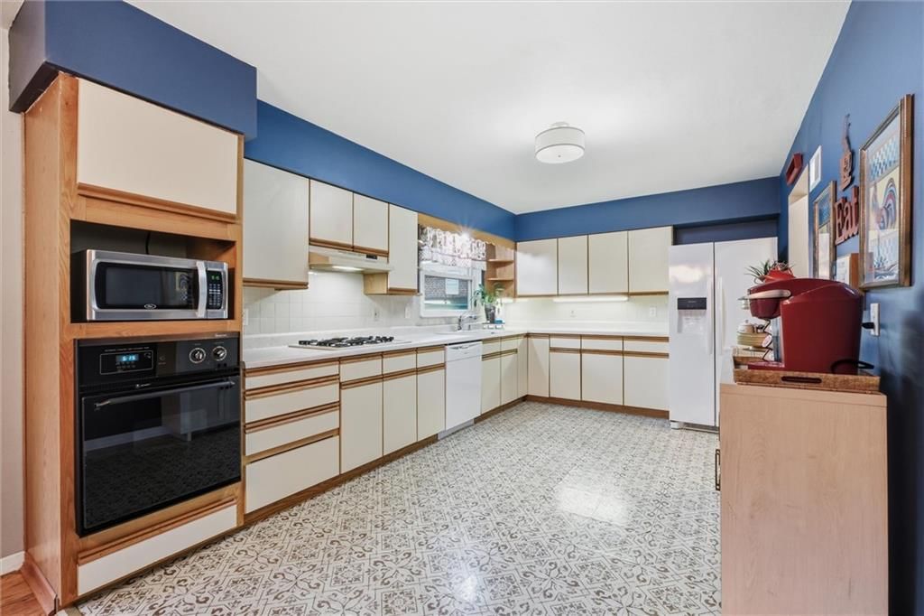 5201 Newton Street — photo 10