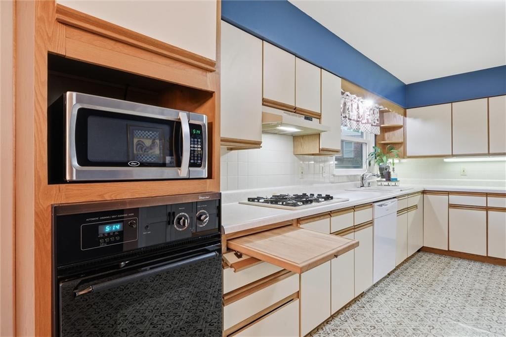 5201 Newton Street — photo 11