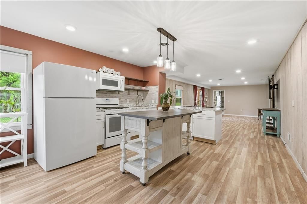 5201 Newton Street — photo 25